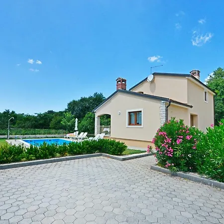 Marjan Villa *